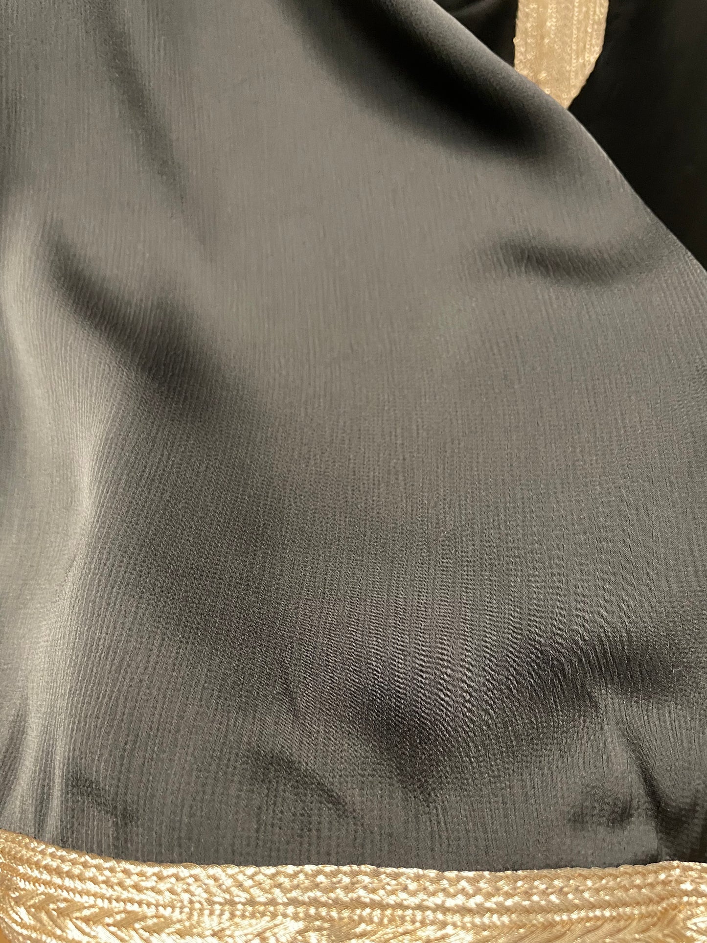 Ärme von derSchwarzen Abaya