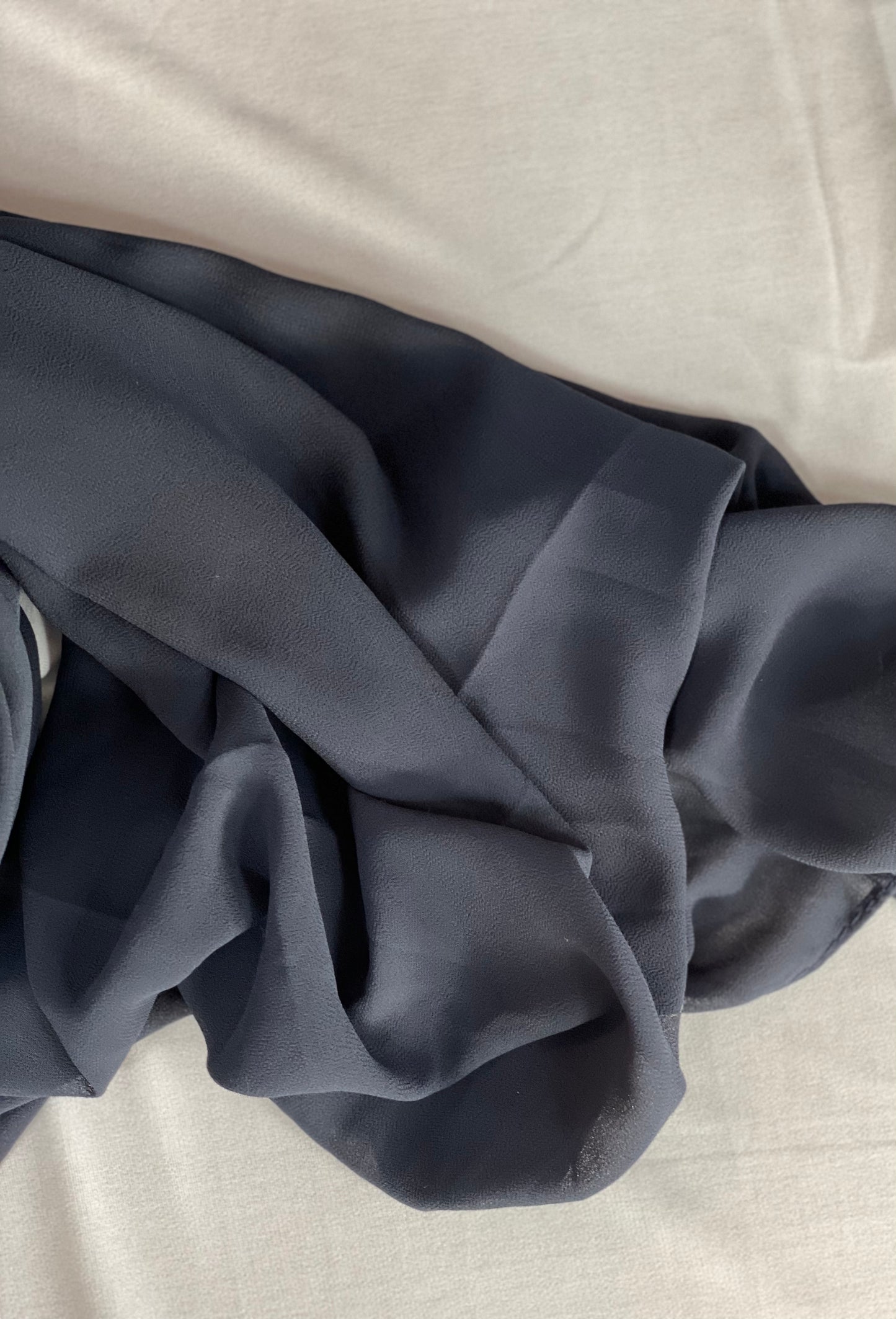 Chiffon Hijab dunkelblau