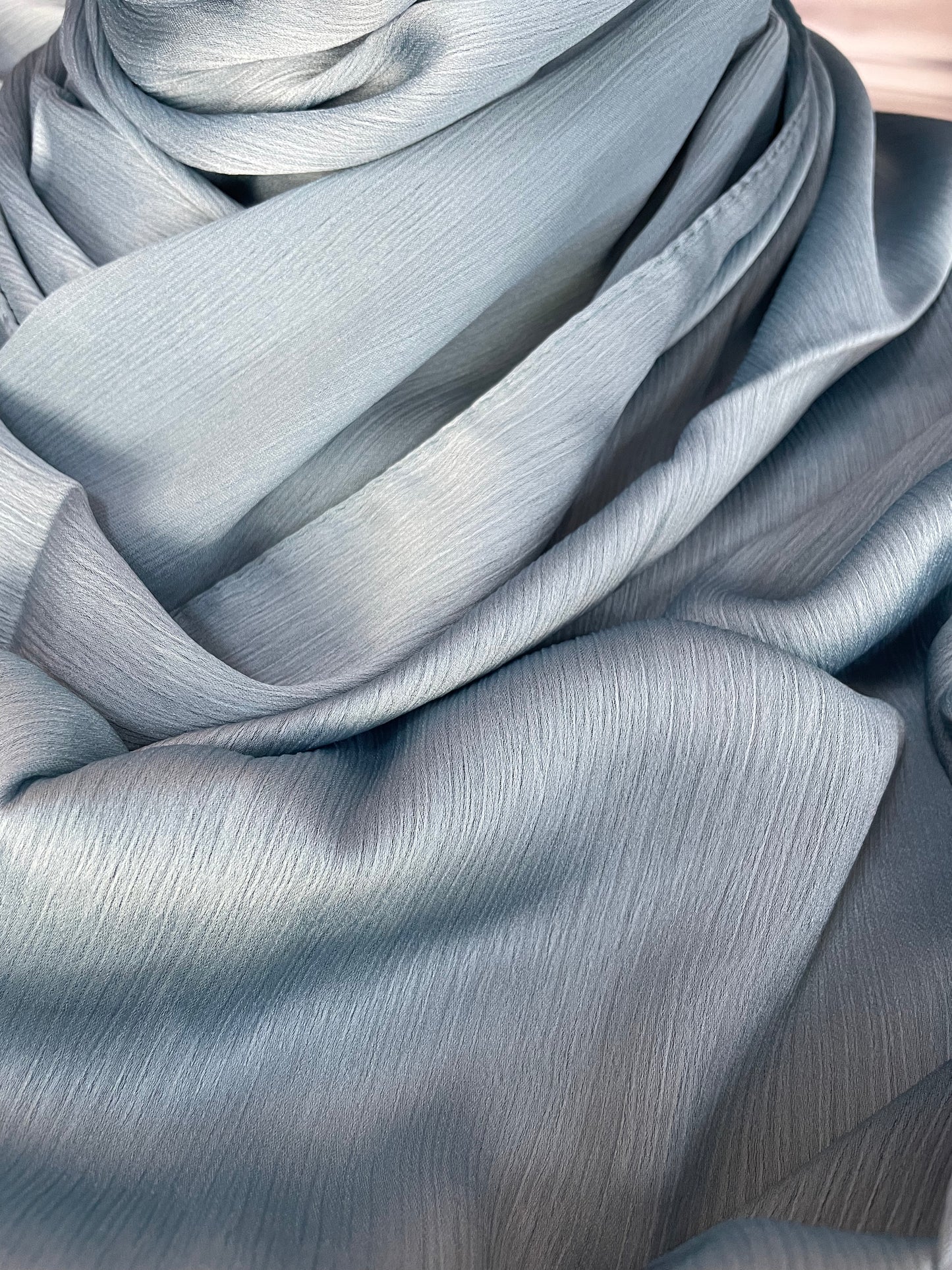 Satin Hijab hellblau