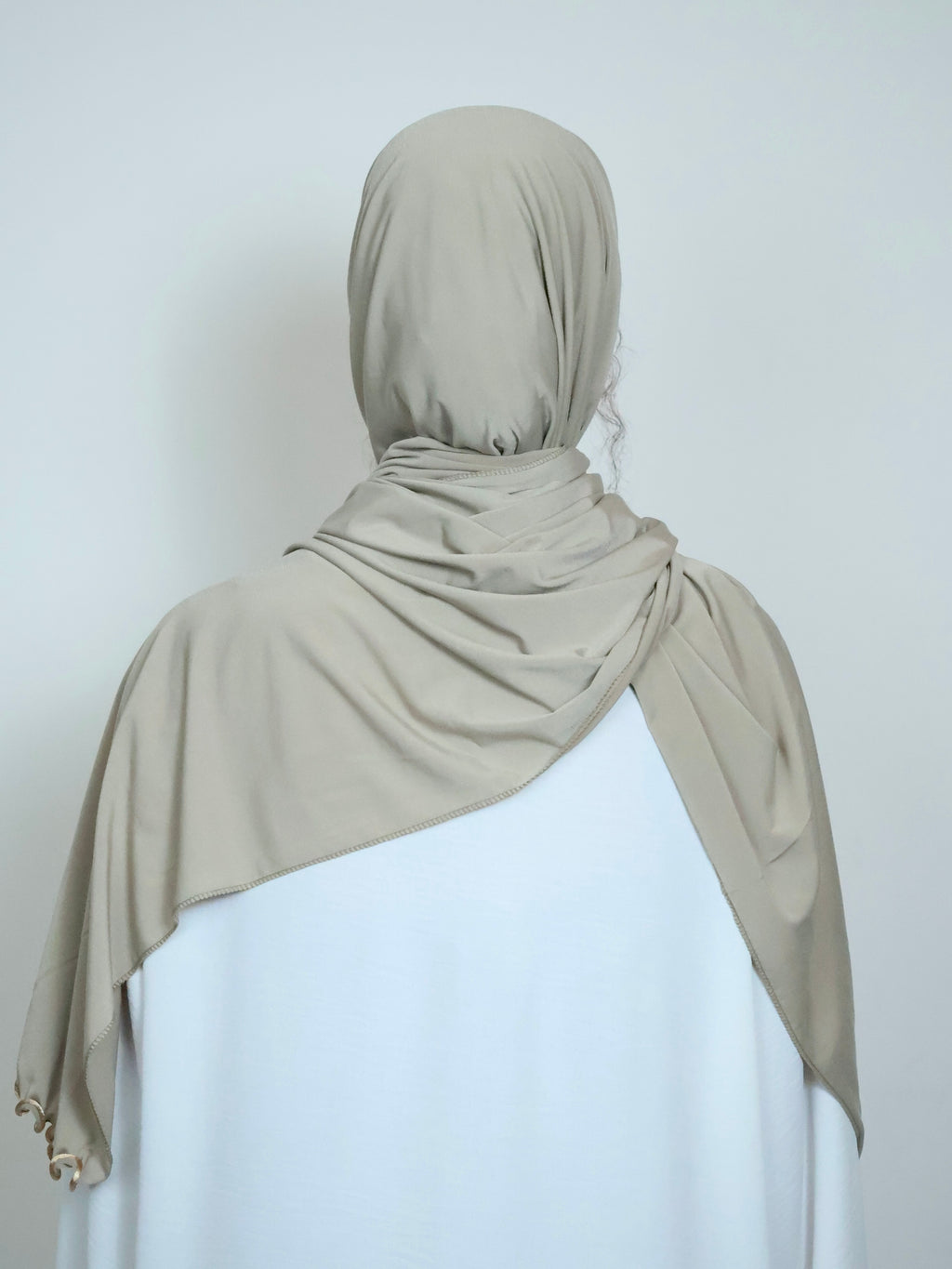 Jersey Hijab Beige mit Goldlinie