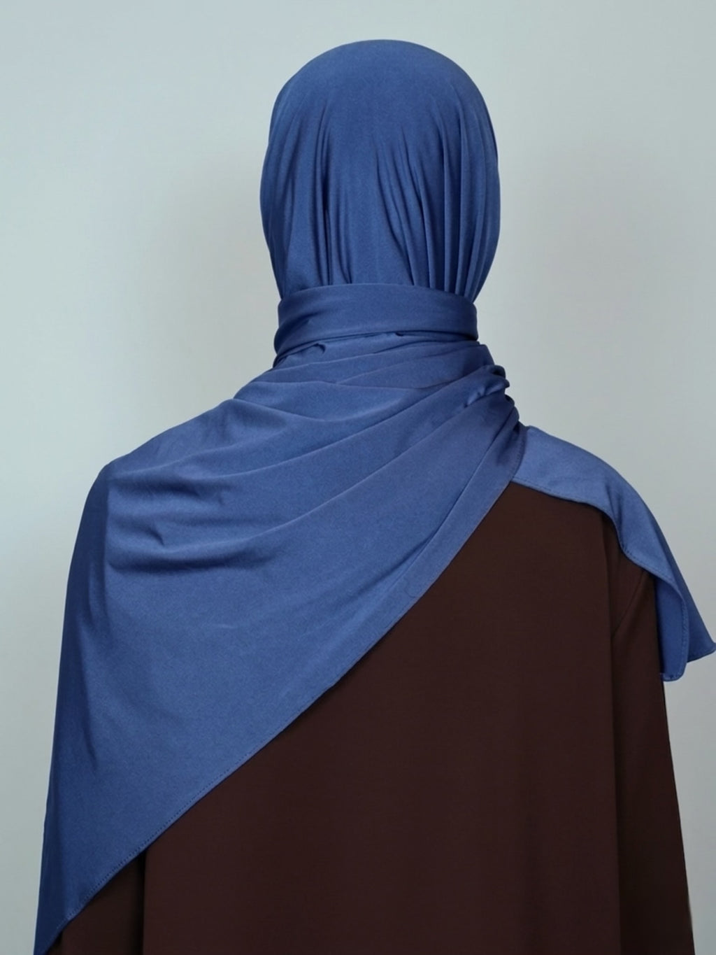 Jersey Satin Hijab Blau Vorderansicht