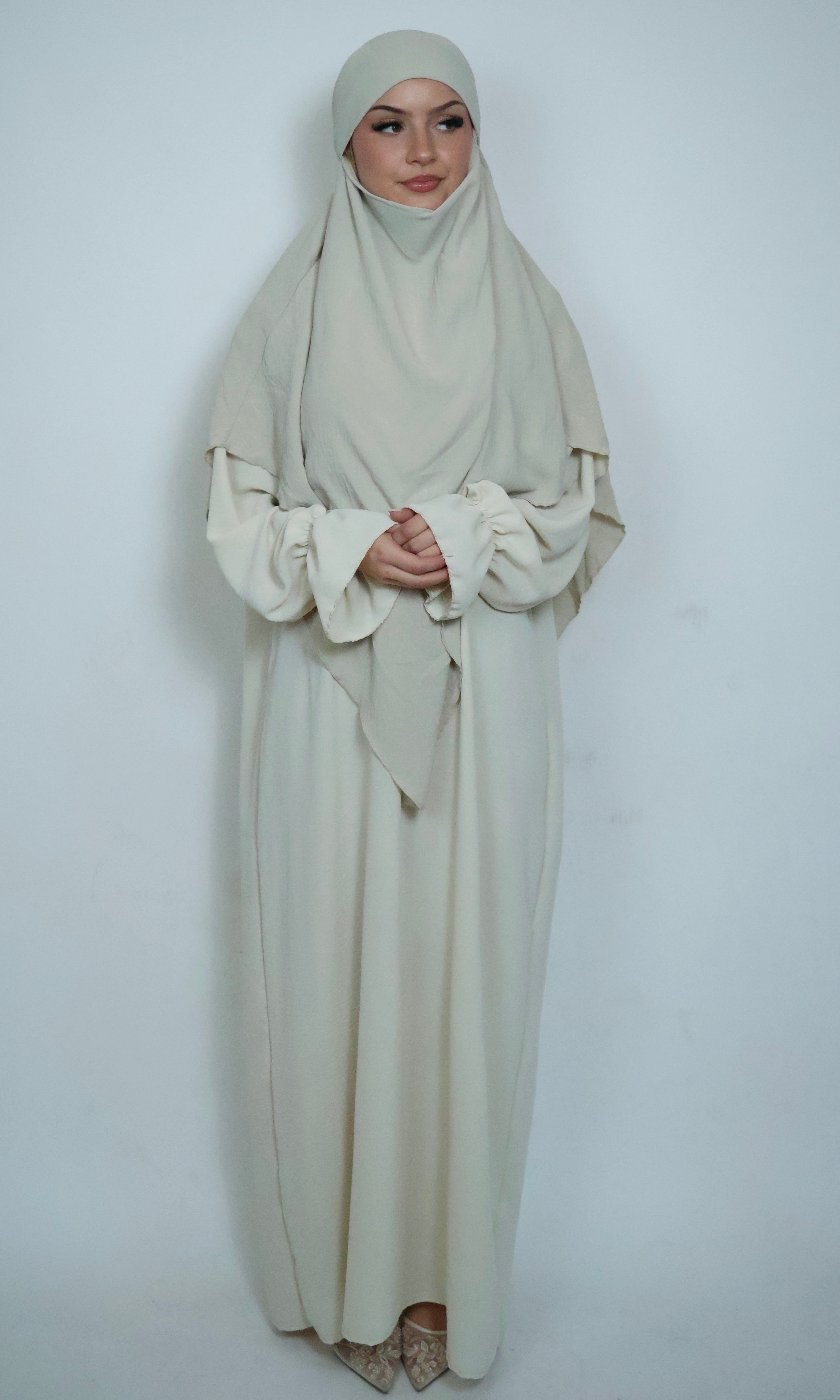 Khimar Beige für Damen in Vorderansicht mit elegantem fließendem Schnitt