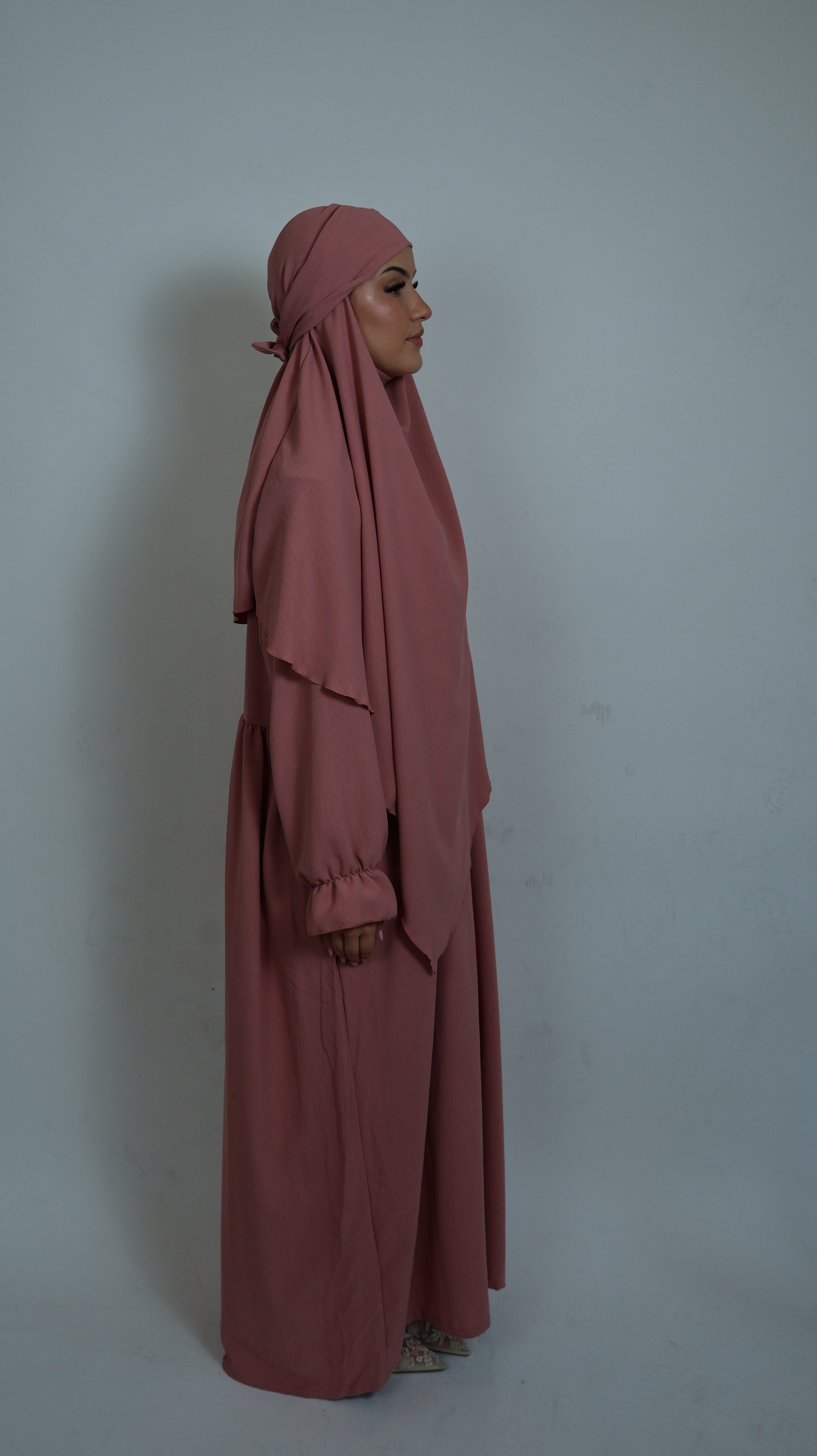 Khimar Rosa Seitenansicht, modest fashion